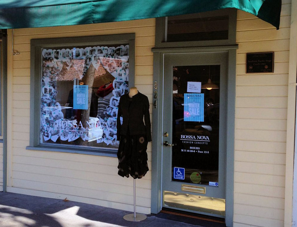 Purely Sonoma • Sonoma Plaza Visitor's Guide